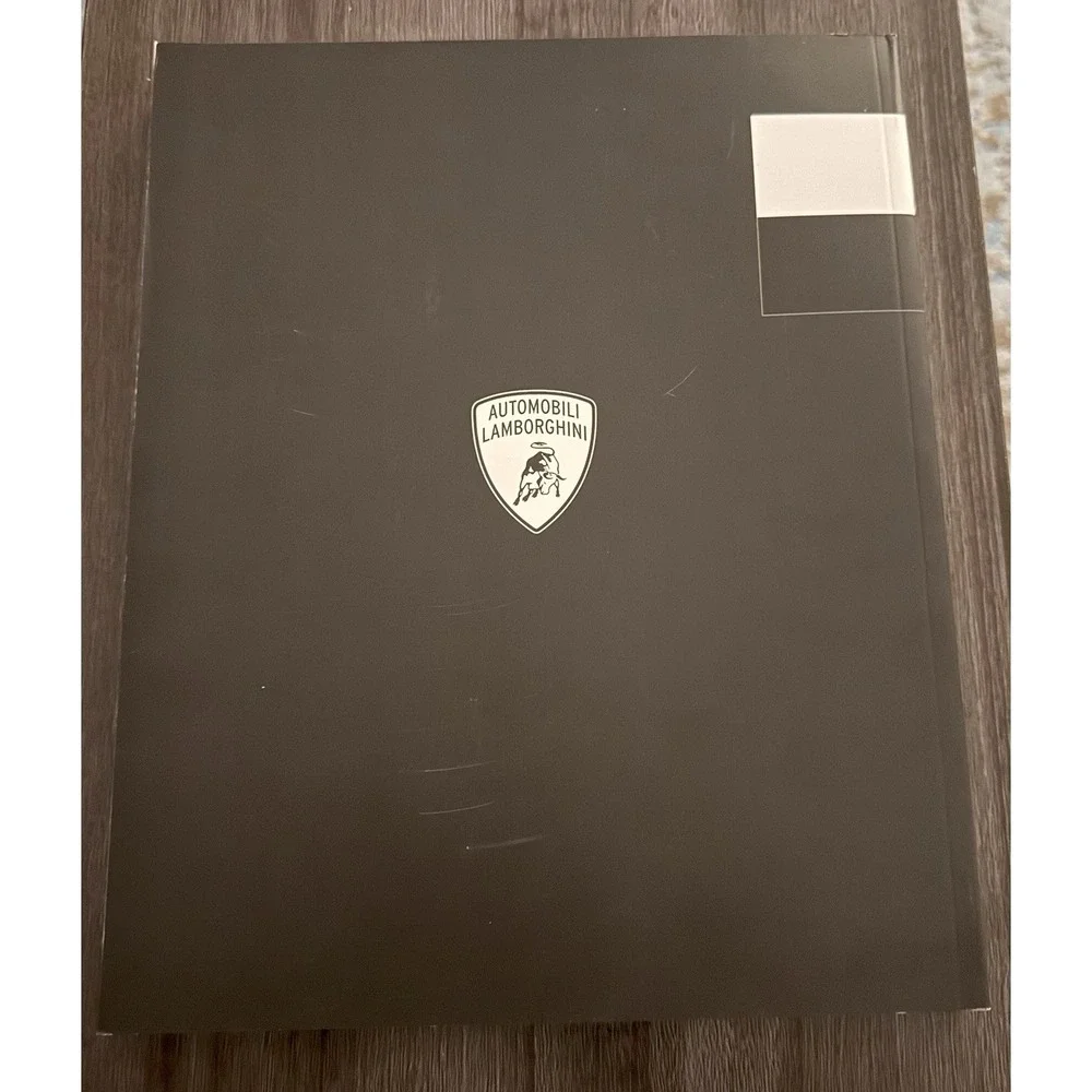 Lamborghini Official Magazine Issue 28